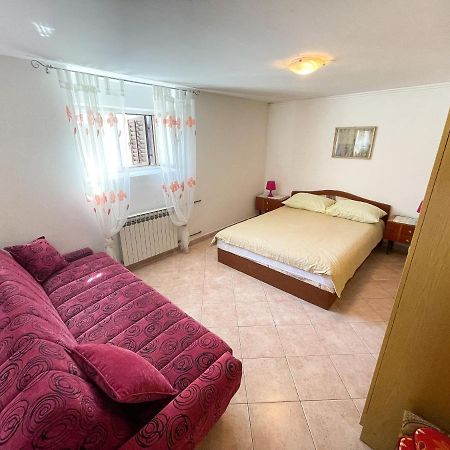Apartmani Leonarda Jadranovo Bagian luar foto