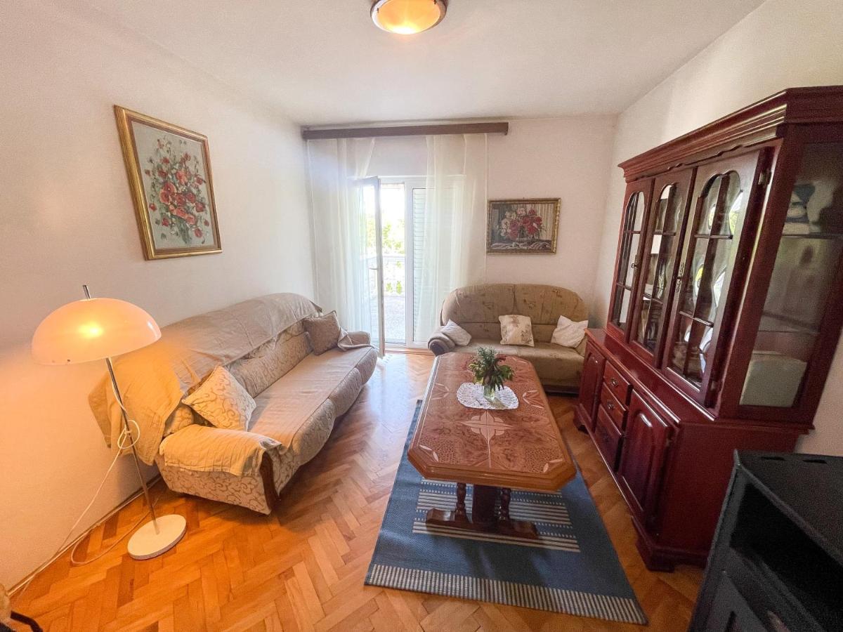 Apartmani Leonarda Jadranovo Bagian luar foto
