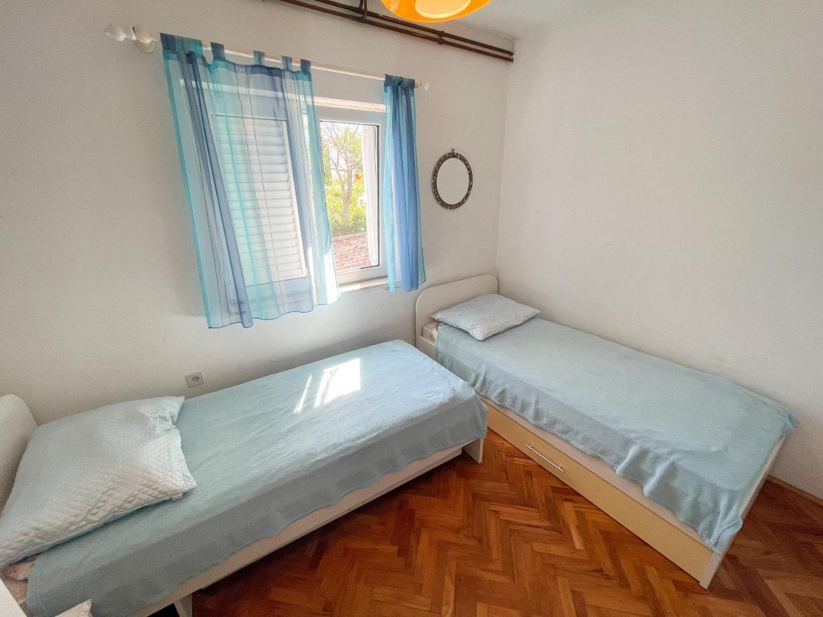 Apartmani Leonarda Jadranovo Bagian luar foto