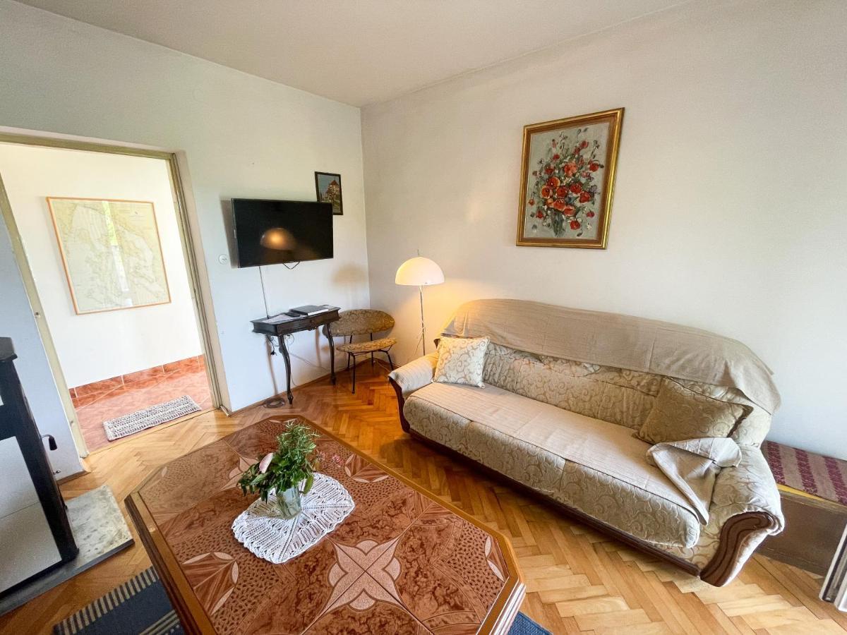 Apartmani Leonarda Jadranovo Bagian luar foto